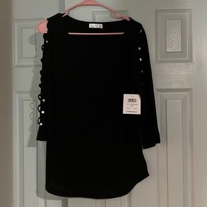 Medium, never been worn 89th + Madison shirt